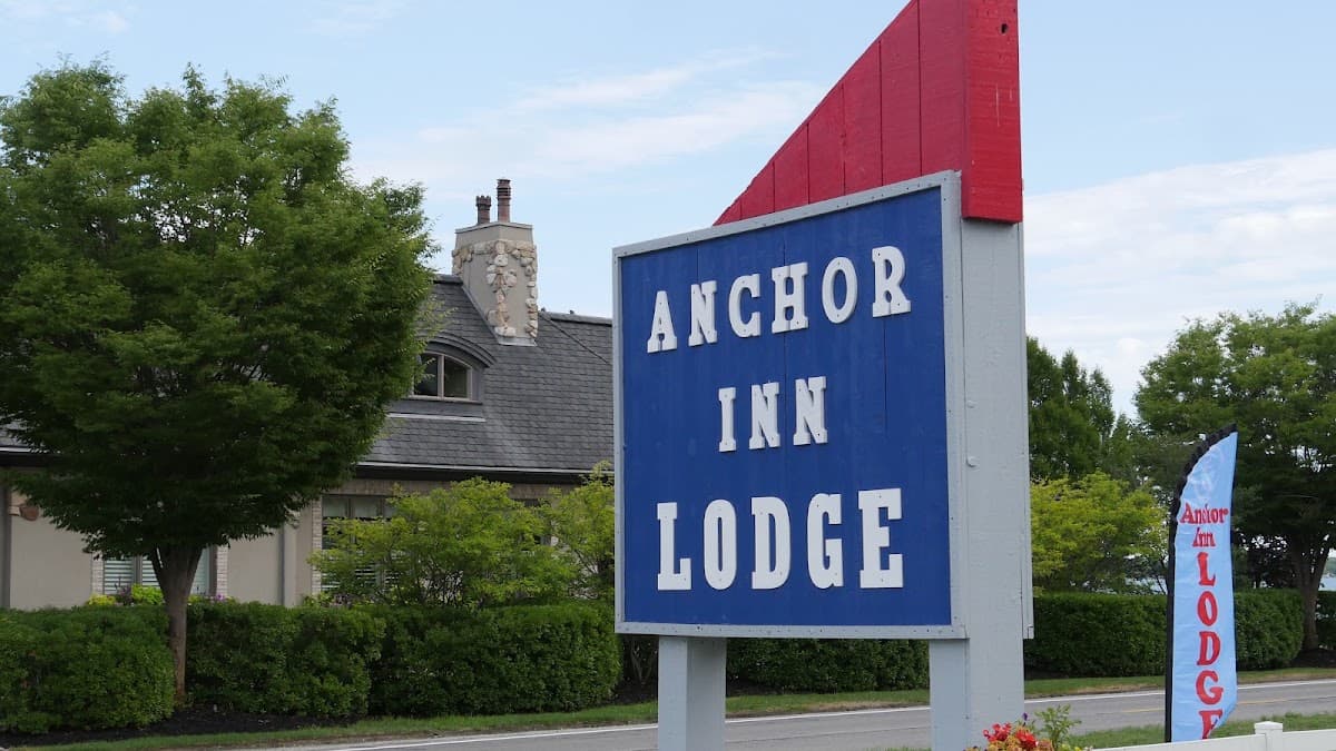 Anchor Inn Lodge, Hotel in Marine City