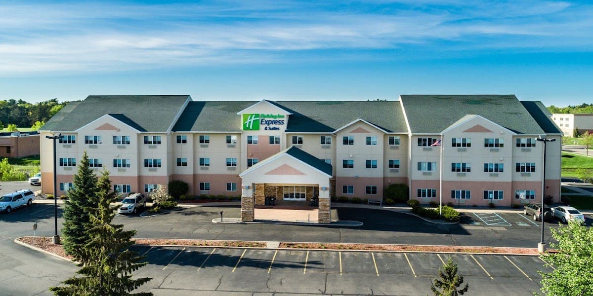 Holiday Inn Conference Ctr Marshfield by IHG, Hotel in Marshfield