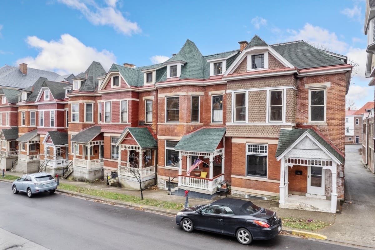 Moon River Bed & Breakfast, Bed & Breakfast in Maysville