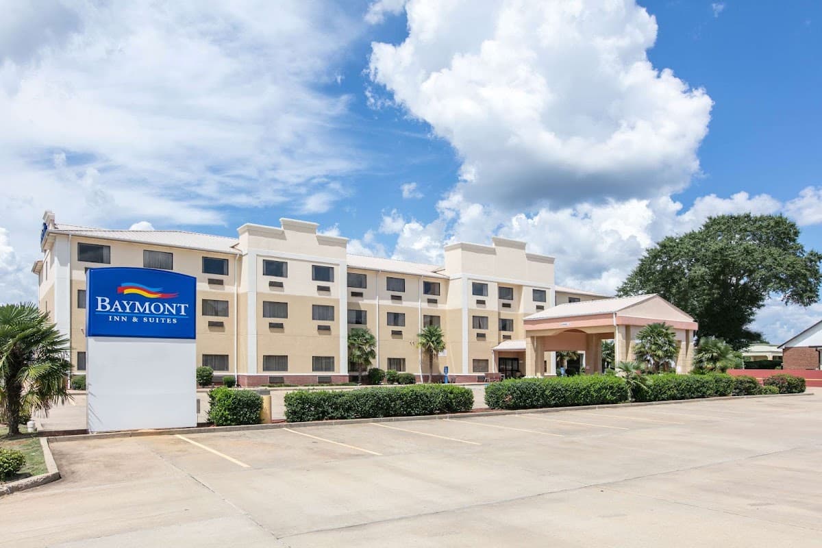 Baymont by Wyndham McComb, Hotel in McComb