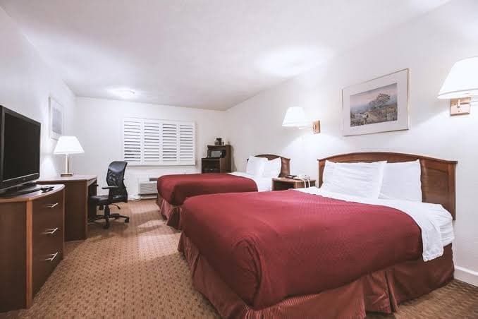 McCooK, Hotel in McCook