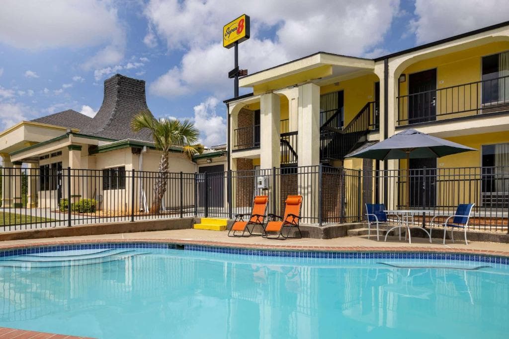 Super 8 by Wyndham McDonough GA, Hotel in McDonough