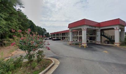 Watts, Hotel in McDonough
