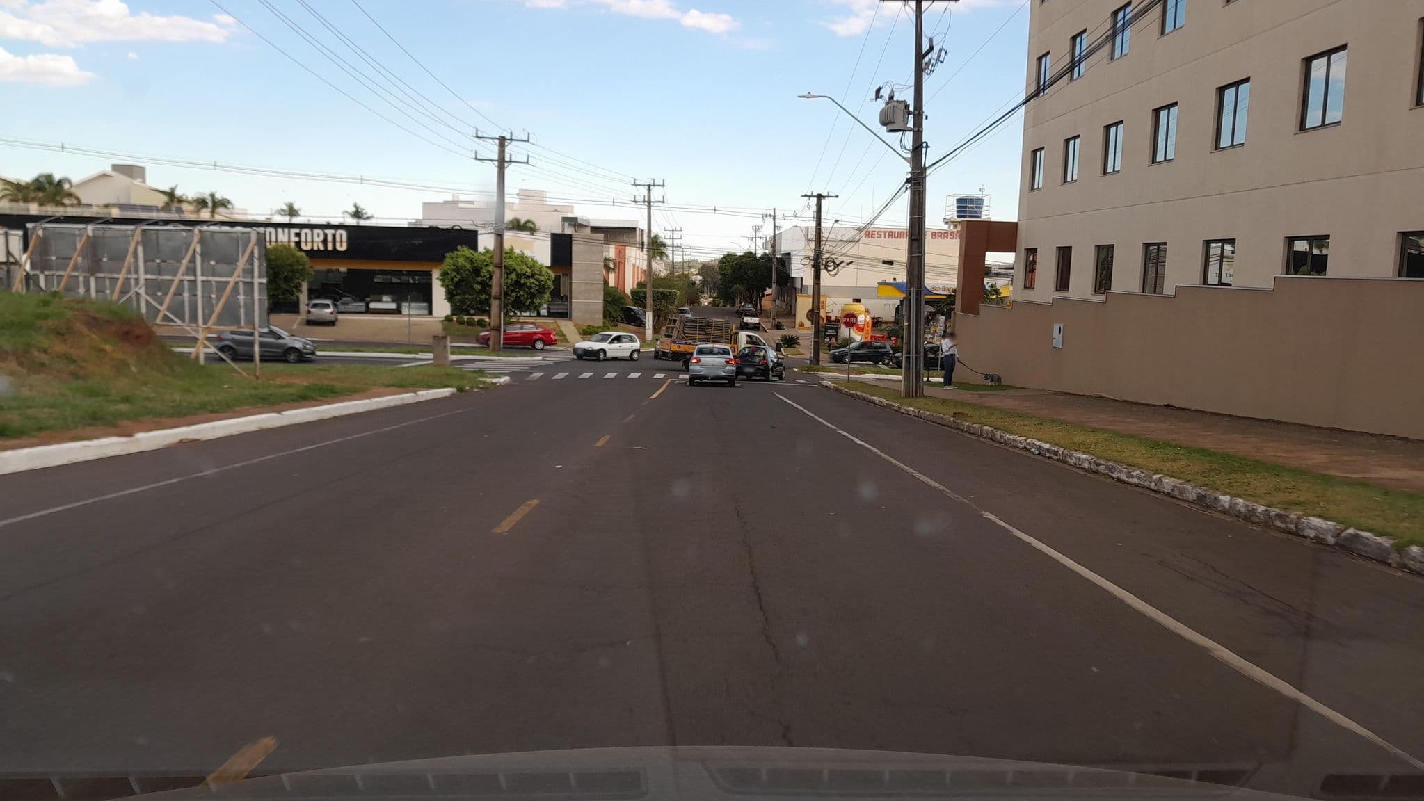 Street view near Ibis Styles, Umuarama — © brunoslowen (CC BY-SA · Mapillary)
