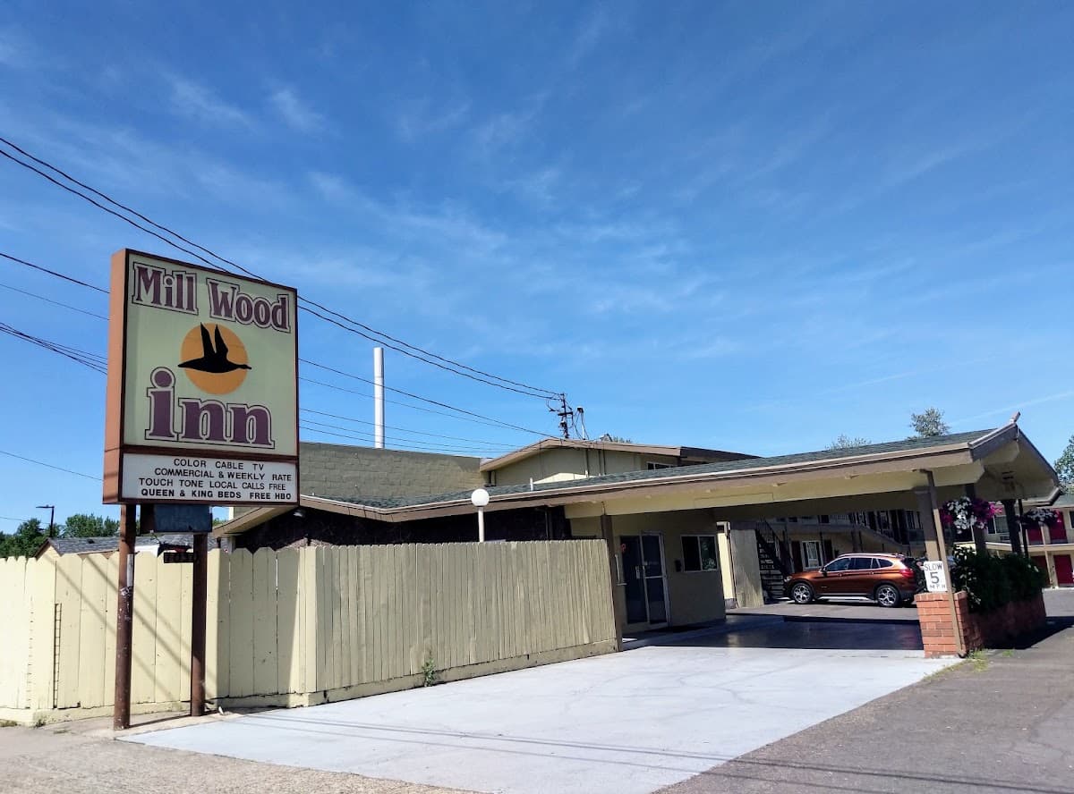 Riverside Inn, Hotel in Medford