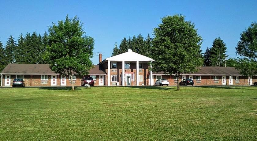 Colonial Inn Mercer - Grove City, Motel in Mercer