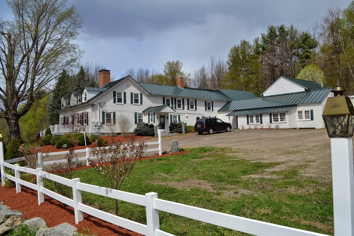 The Nutmeg Inn, Bed & Breakfast in Meredith