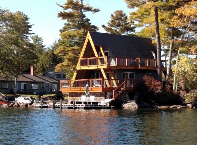 The Oliver Lodge, Hotel in Meredith