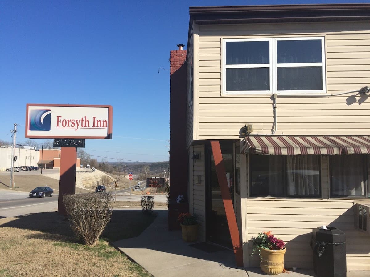 Forsyth Inn, Hotel in Merriam Woods