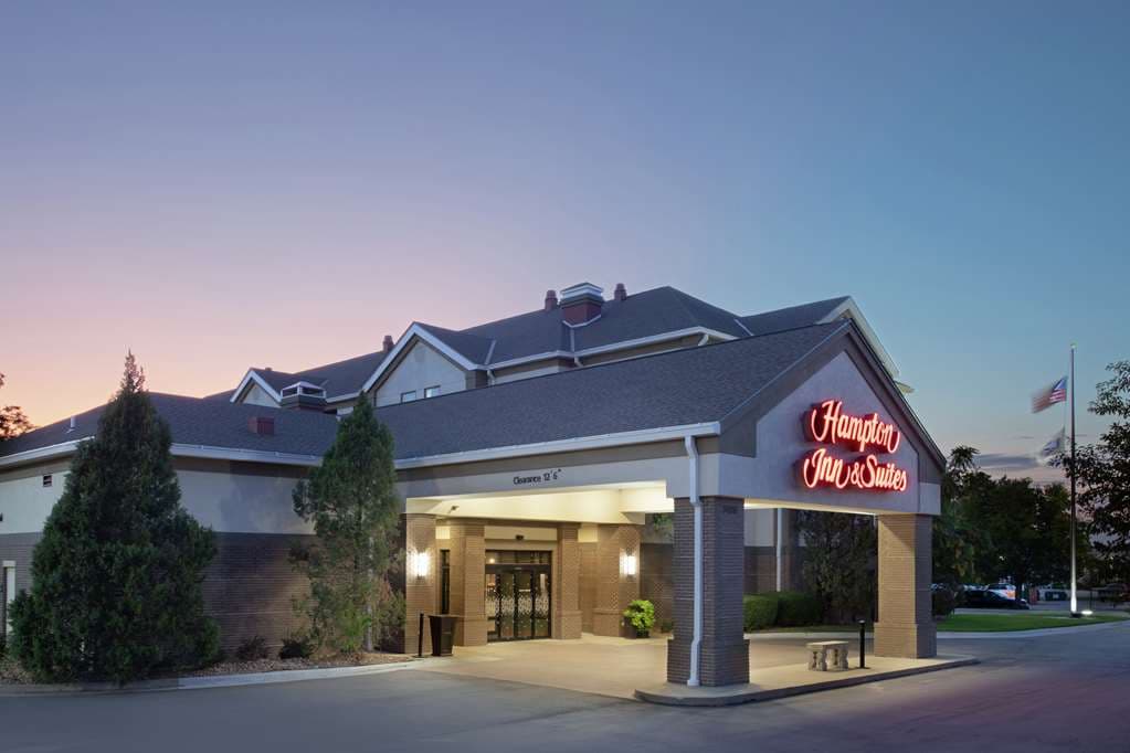 Hampton Inn & Suites Kansas City-Merriam, Hotel in Overland Park