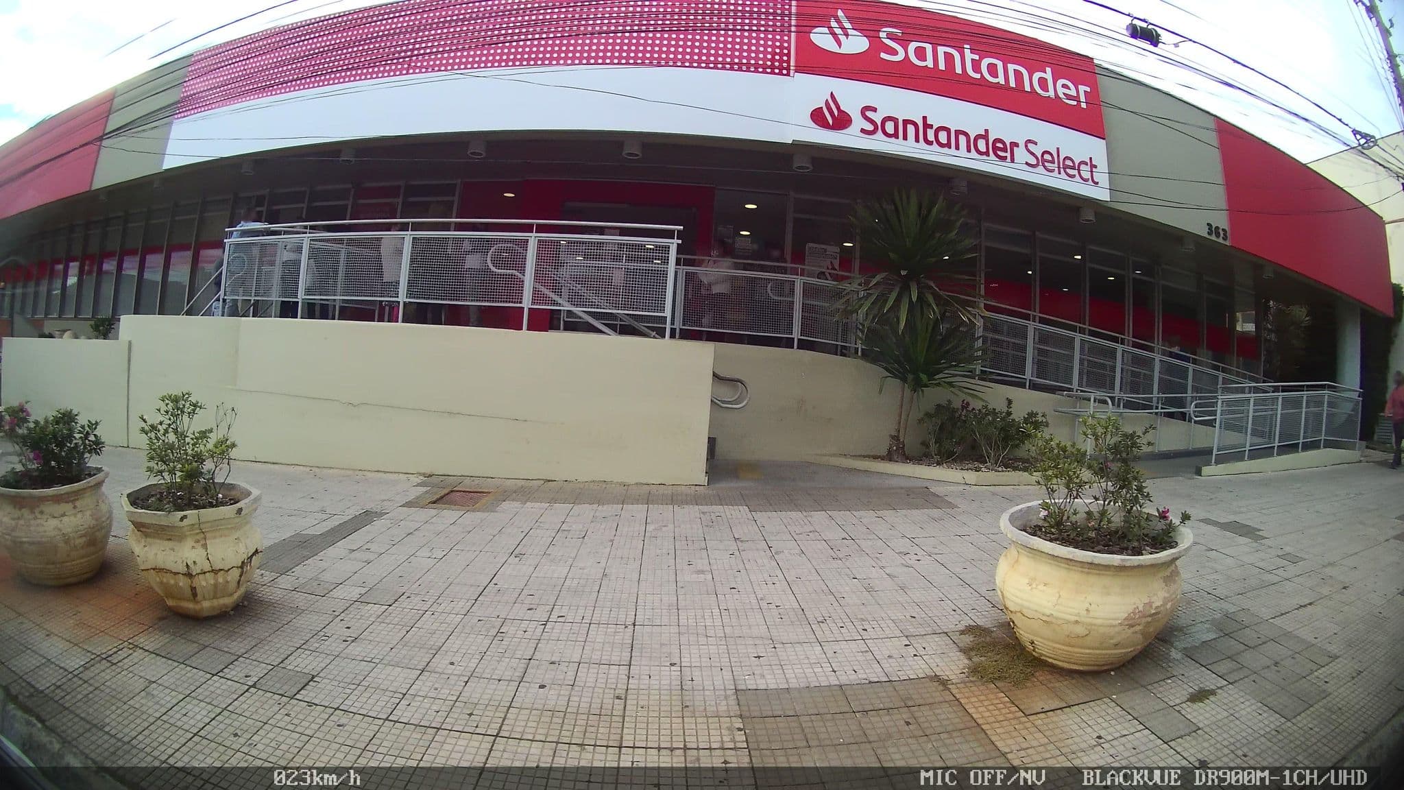 Street view near Hotel Coimbra, Catanduva — © kaart5 (CC BY-SA · Mapillary)