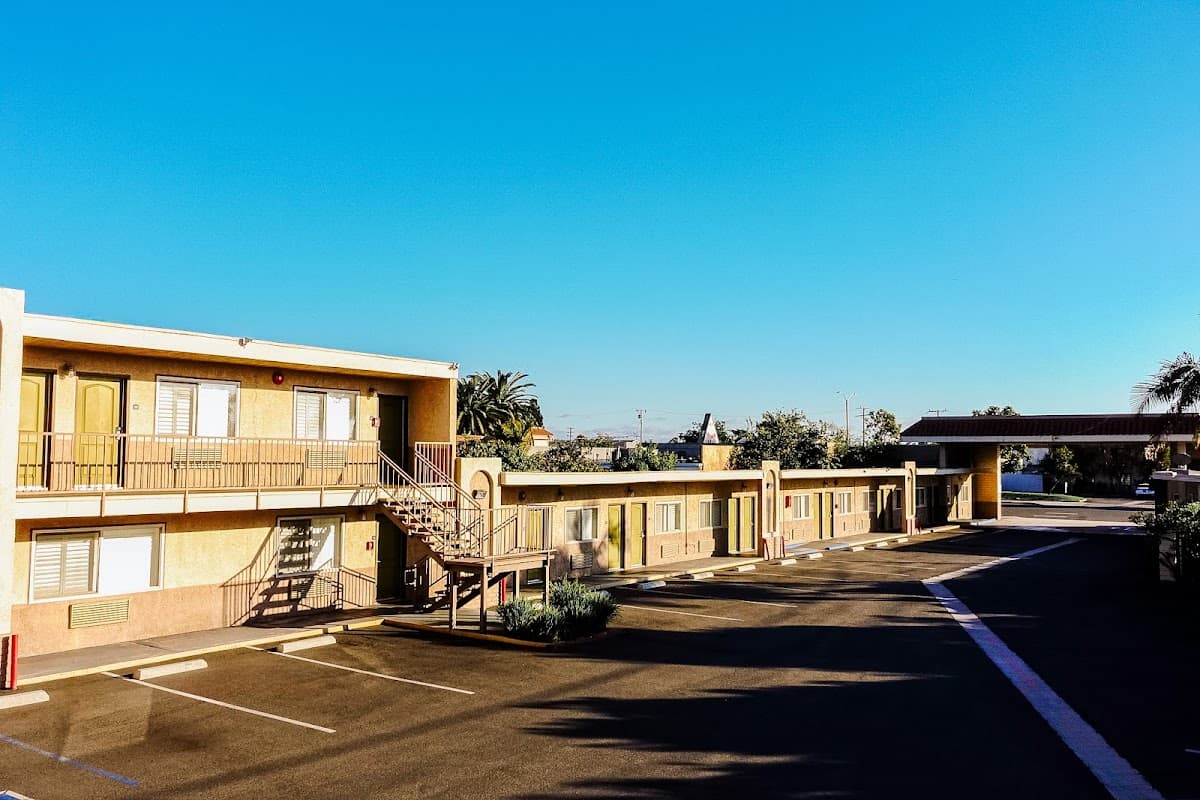 Tropic Lodge, Hotel in Midway City