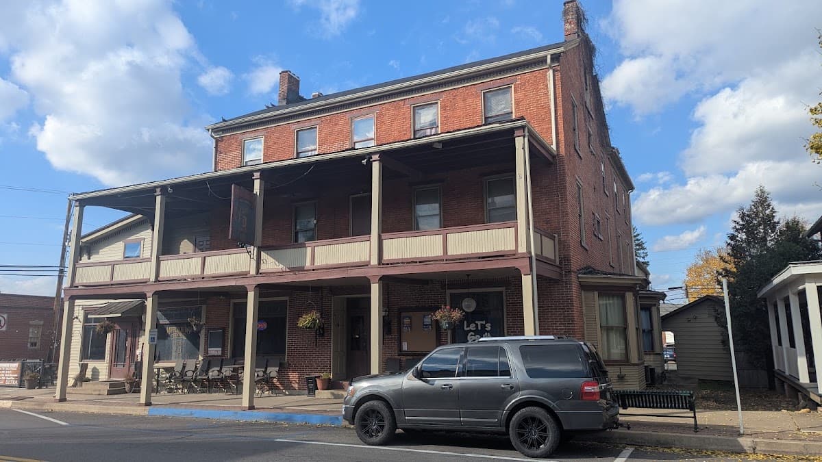 Mifflinburg Hotel & Scarlet D Tavern, Hotel in Mifflinburg