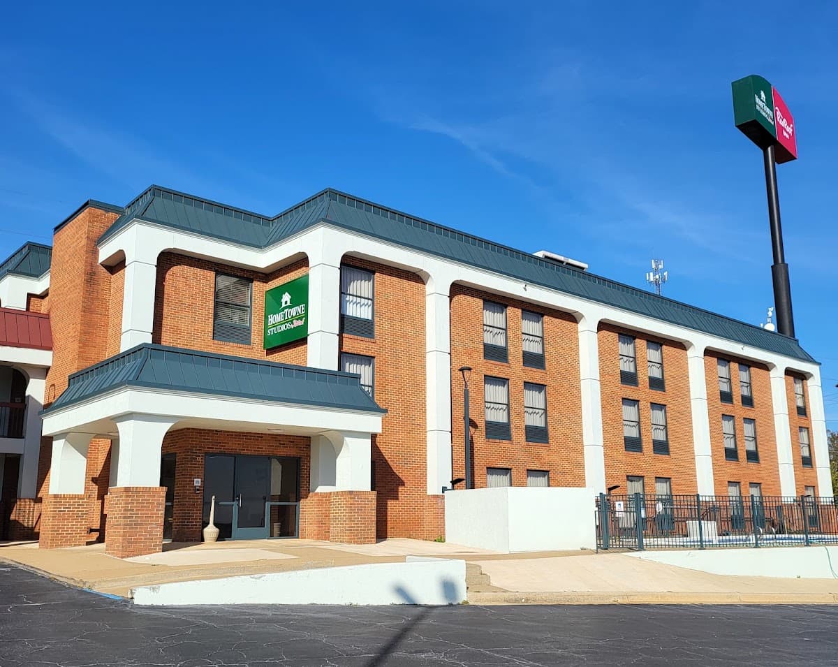 HomeTowne Studios Prattville, Hotel in Millbrook