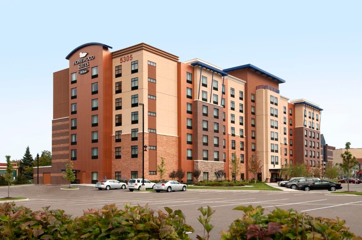 Homewood Suites by Hilton Minneapolis- St. Louis Park at West End, Aparthotel in Saint Louis Park