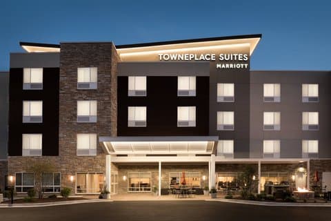 TownePlace Suites by Marriott Minooka, Hotel in Minooka
