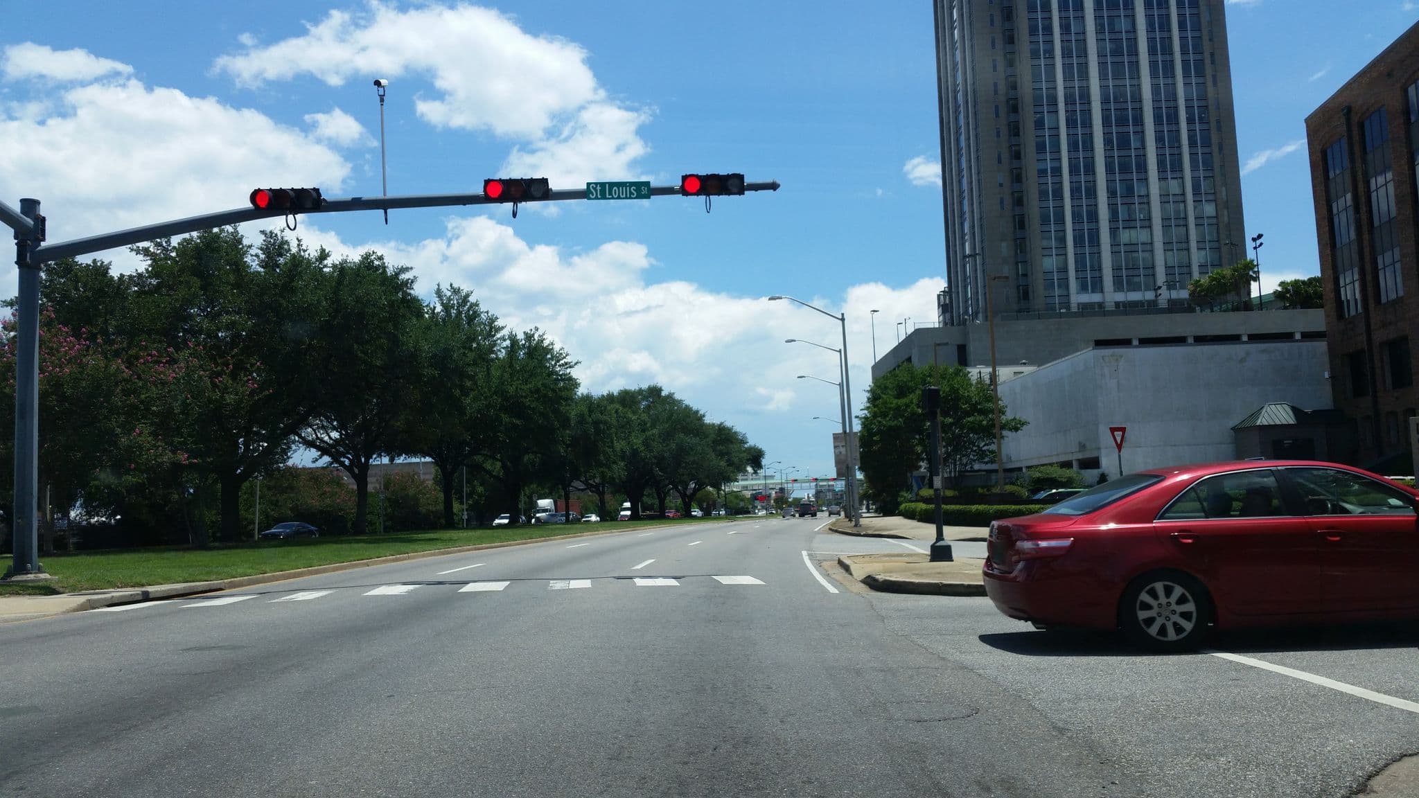 Street view near Hotel en El centro, Mobile — © caboosey (CC BY-SA · Mapillary)