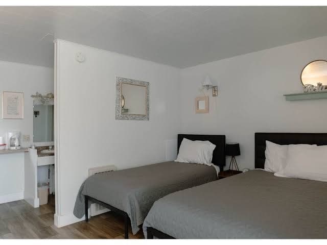 Motel Room 5, Motel in Mobridge