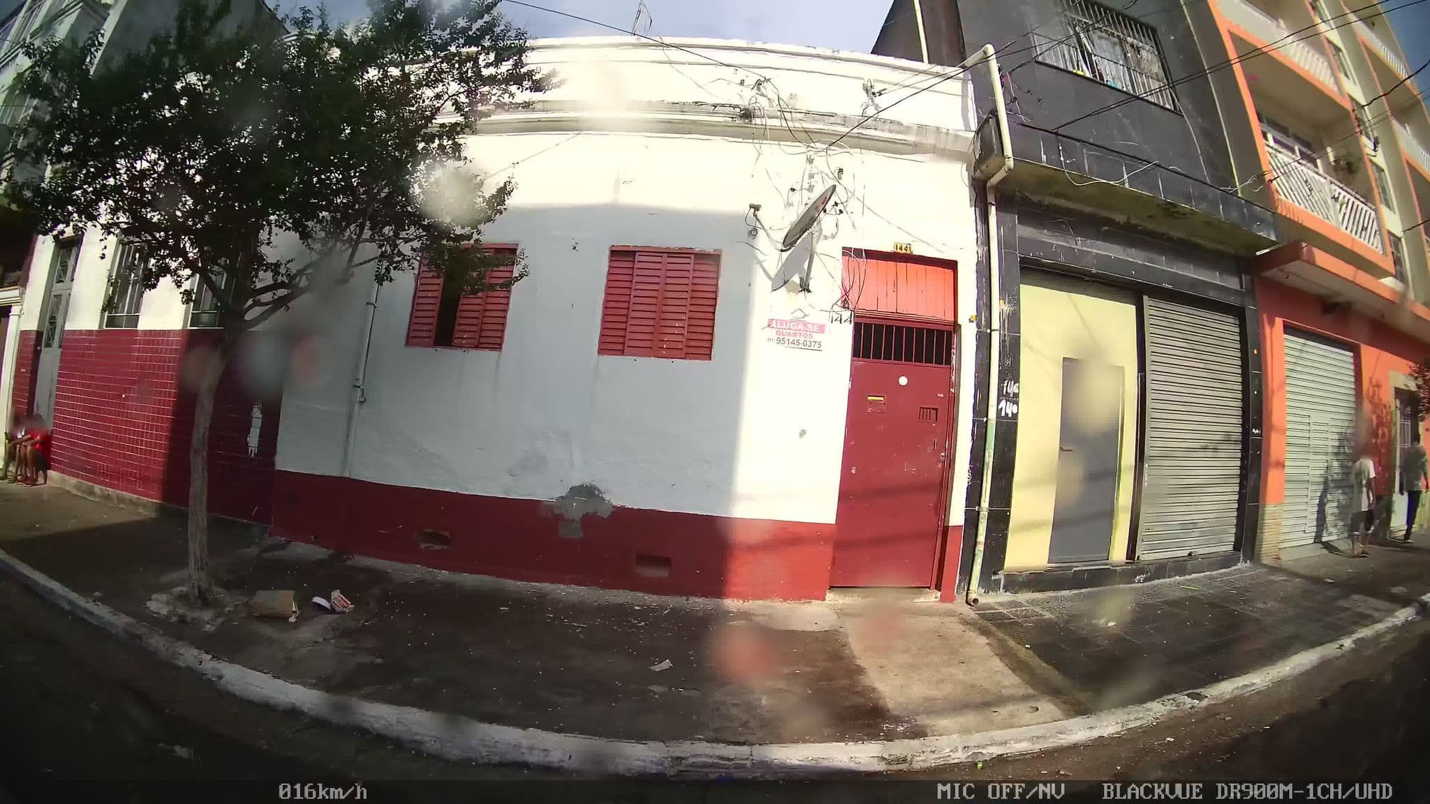 Street view near Hotel Positana, Bom Retiro — © kaart_2 (CC BY-SA · Mapillary)