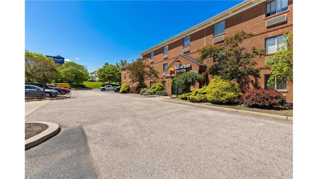 Suburban Studios Copley Akron West, Aparthotel in Montrose-Ghent
