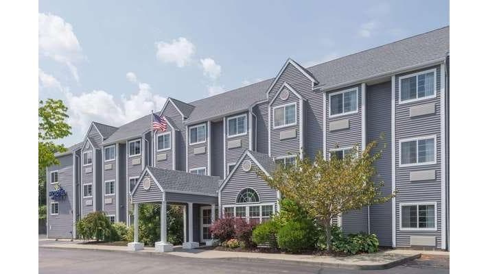Microtel Inn & Suites by Wyndham Uncasville Casino Area, Hotel in Montville Center