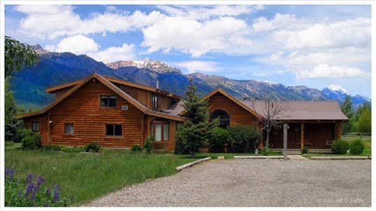 The Sassy Moose Inn, Bed & Breakfast in Moose Wilson Road