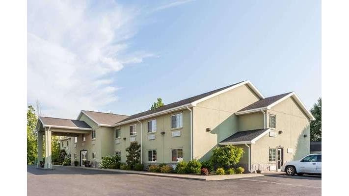 Days Inn by Wyndham Central City, Hotel in Morehead