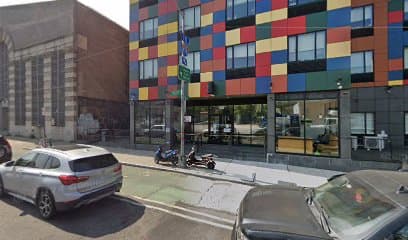 abril, Hotel in Mott Haven