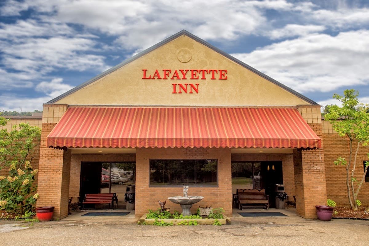 Lafayette Inn, Hotel in Moundsville