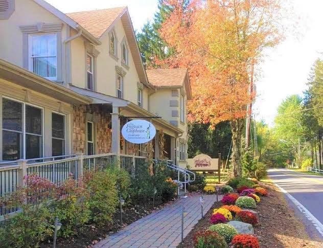 Woodfield Manor, Hotel in Mount Pocono