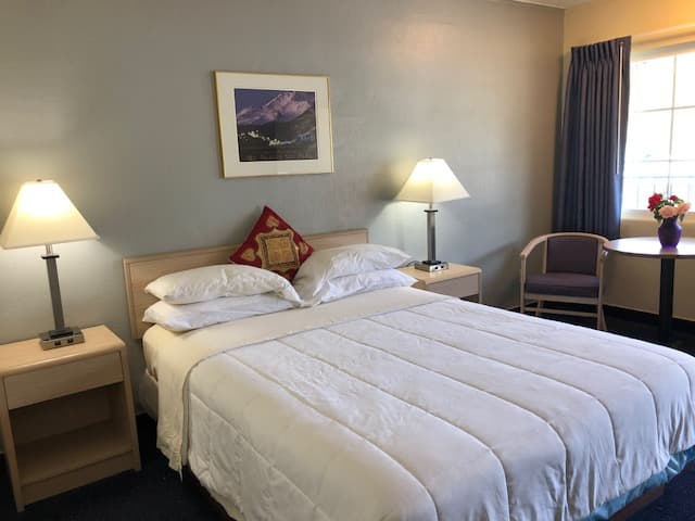 A-1 Choice Inn, Hotel in Mount Shasta