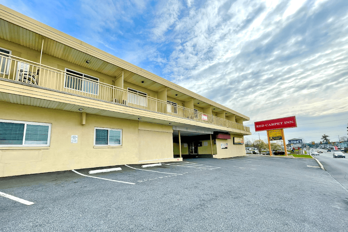 Red Carpet Inn Amish Country PA, Hotel in Millersville