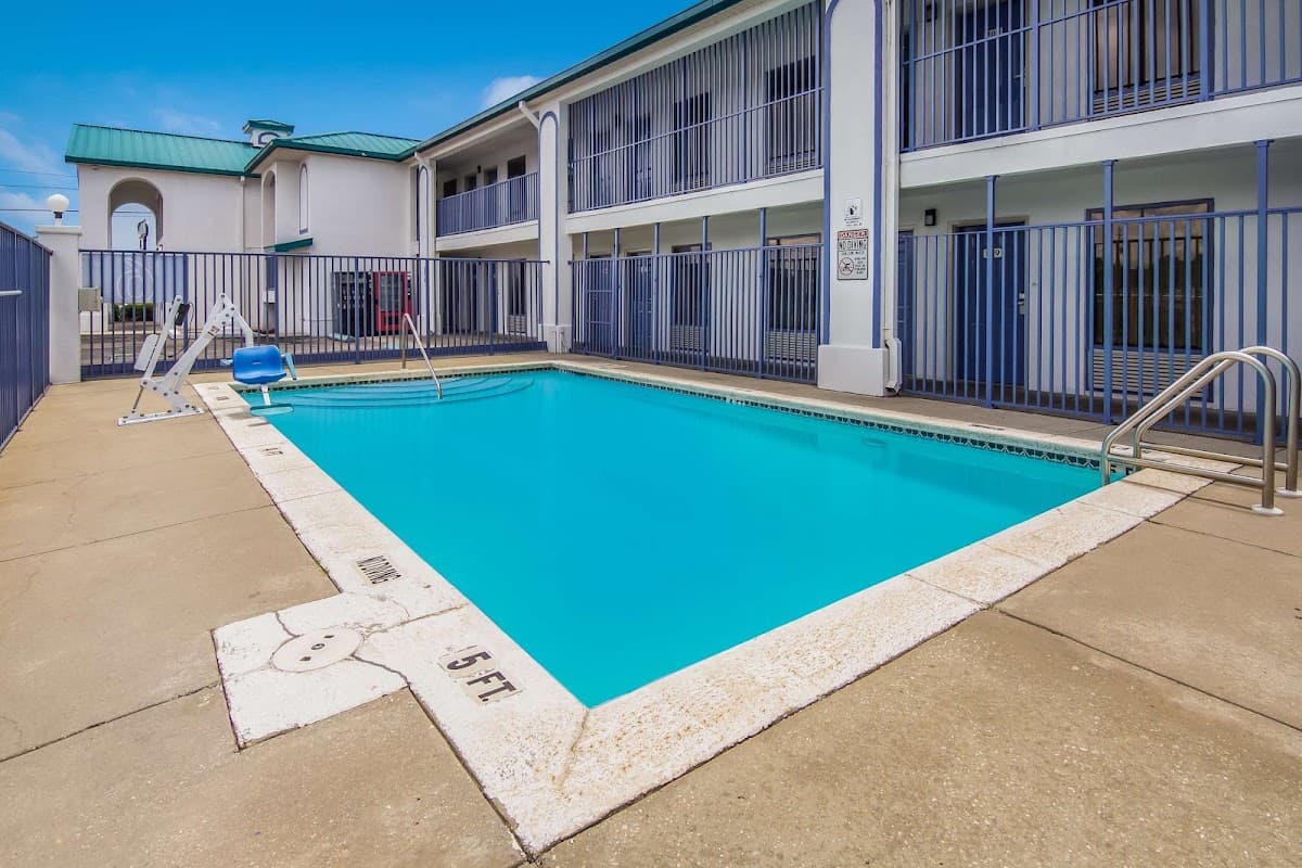 Motel 6 Pensacola, FL - NAS, Hotel in West Pensacola