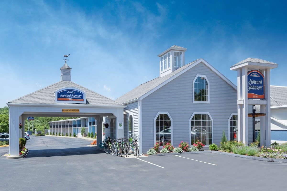Howard Johnson by Wyndham Mystic, Hotel in Old Mystic