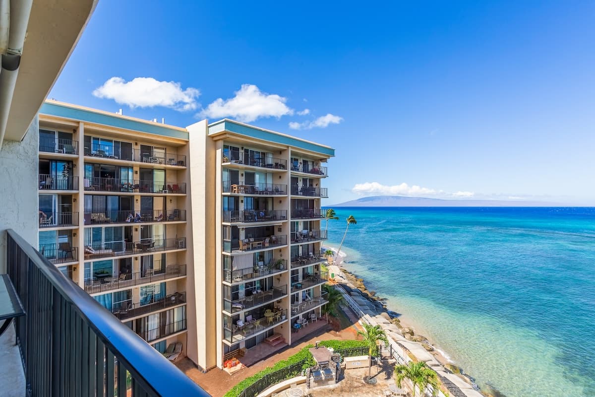 Hololani Resort on Maui - Heavenly Vacations by Casago, Resort in Napili-Honokowai