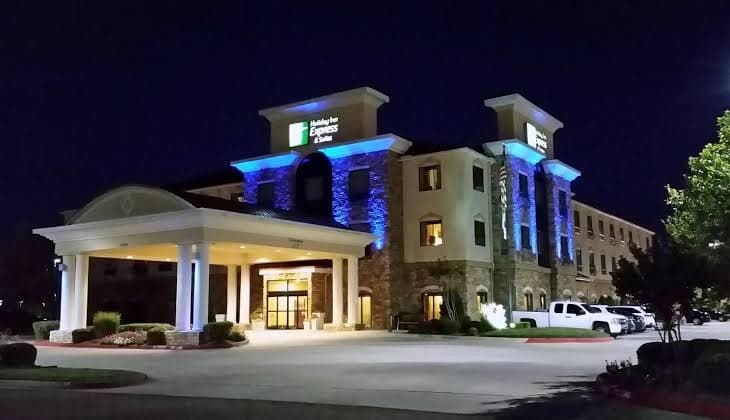 Holiday Inn Express & Suites Texarkana by IHG, Hotel in Wake Village