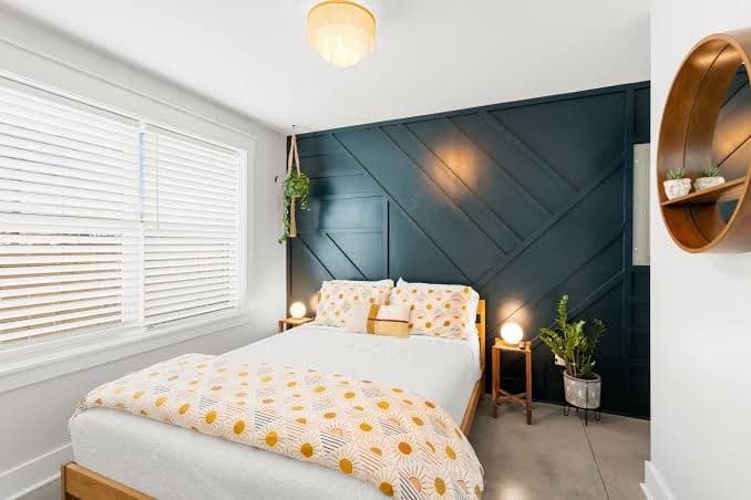 10 mins to Broadway! Private Guest House w/patio; Walkable to coffee & bars., Guesthouse in Nashville