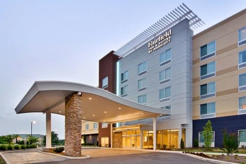 Fairfield by Marriott Inn & Suites Nashville Airport, Hotel in Hermitage