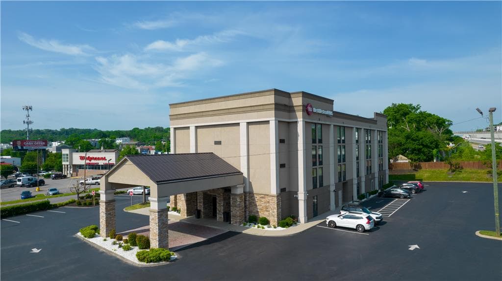 Best Western Plus Belle Meade Inn & Suites, Hotel in Belle Meade
