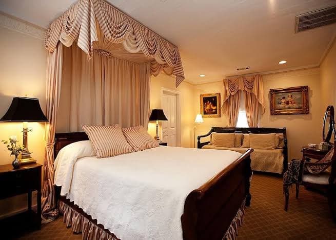 Monmouth Historic Inn & Gardens, Hotel in Natchez