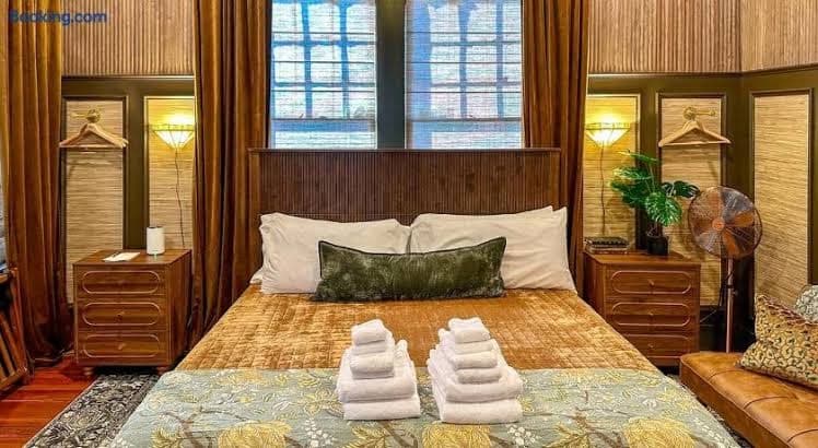 Cane River Living Speakeasy I Historic District - Entire Place, Hotel in Natchitoches