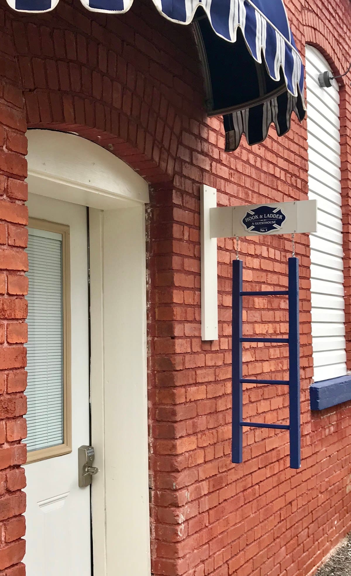 Hook & Ladder Guesthouse, Hotel in Neodesha