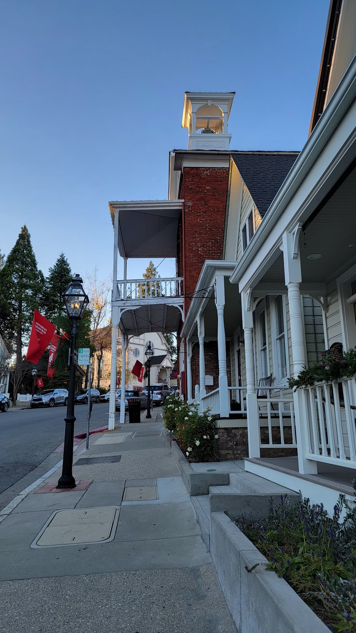 Two Room Inn, Hotel in Nevada City
