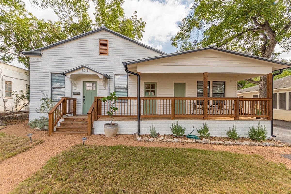 The Greenbelt Haus, Hotel in New Braunfels