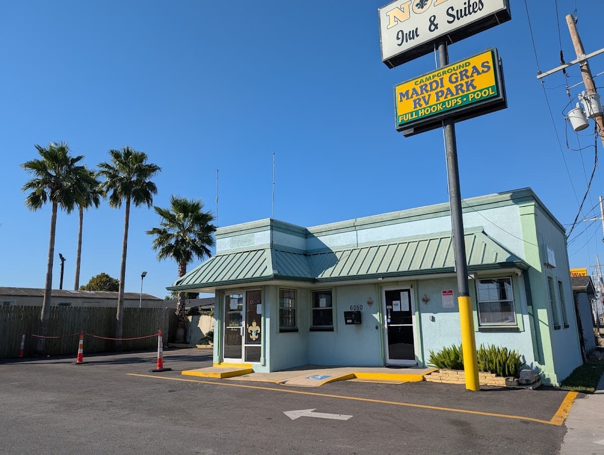 Nola Inn & Suites, Motel in Arabi