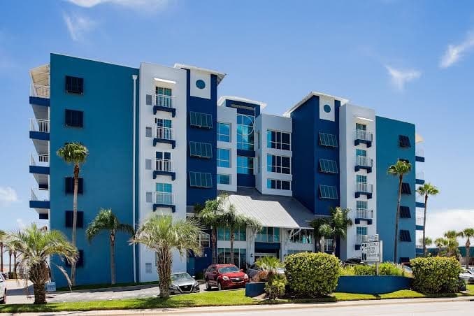 Coconut Palms Beach Resort, Resort in New Smyrna Beach