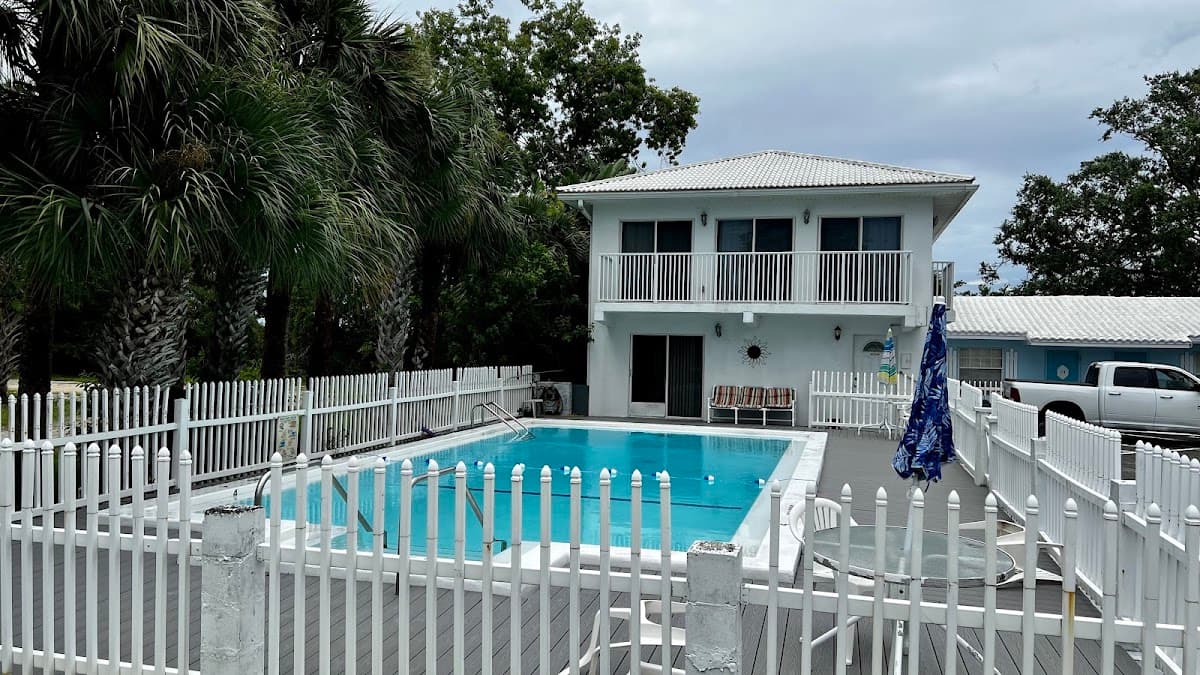 Ocean Air Studio Apartments, Motel in New Smyrna Beach