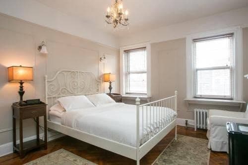Lefferts Manor Bed and Breakfast, Bed & Breakfast in Flatbush