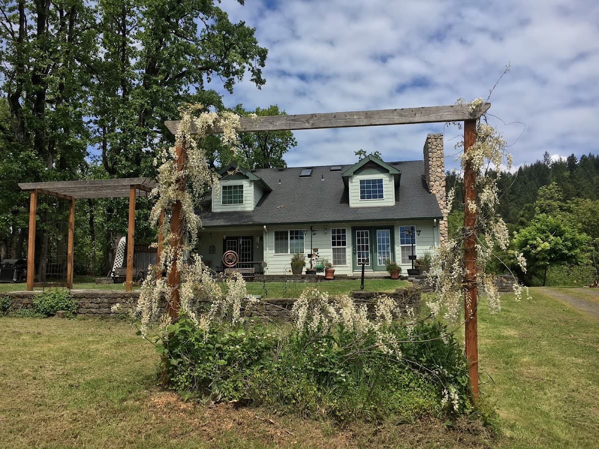 The Owl's Nest Inn Bed & Breakfast, Bed & Breakfast in Newberg