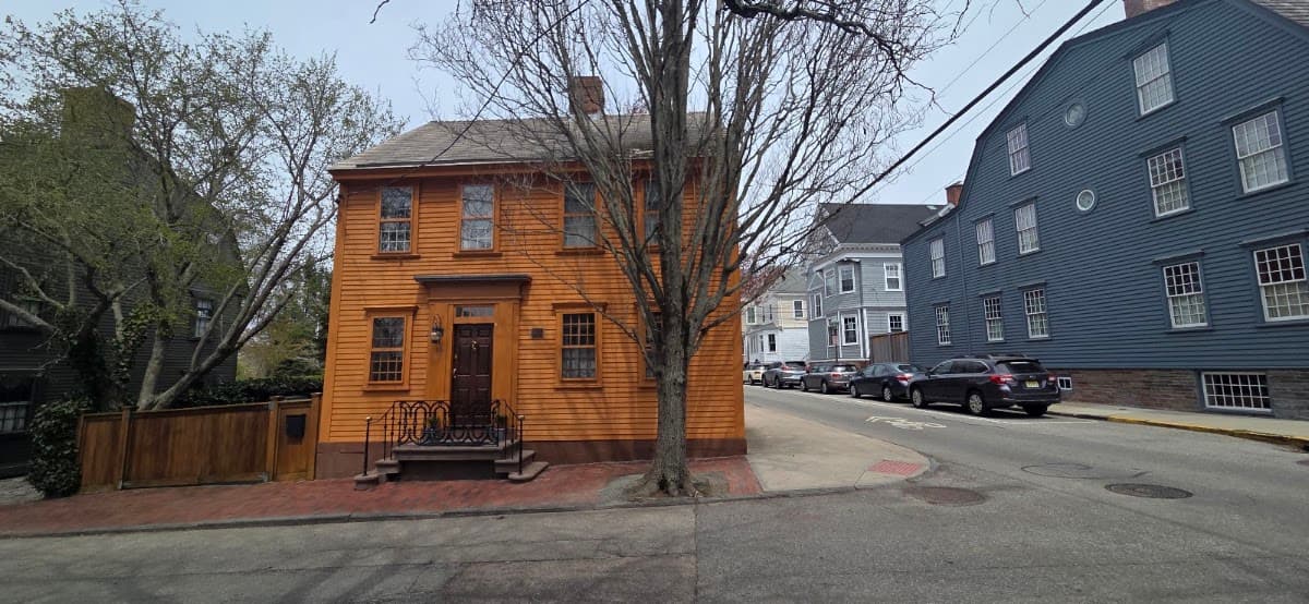 Austin House Inn, Hotel in Newport